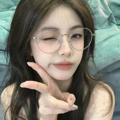 汽车女窃贼
